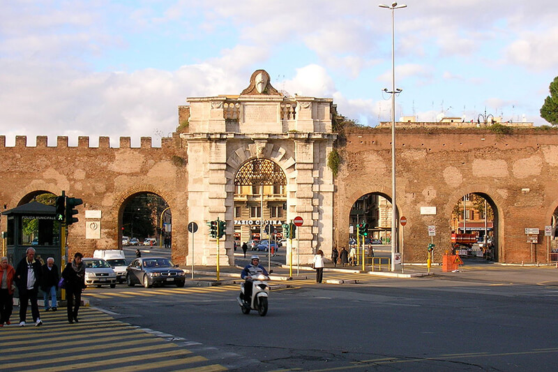 Porta San Giovanni em Roma