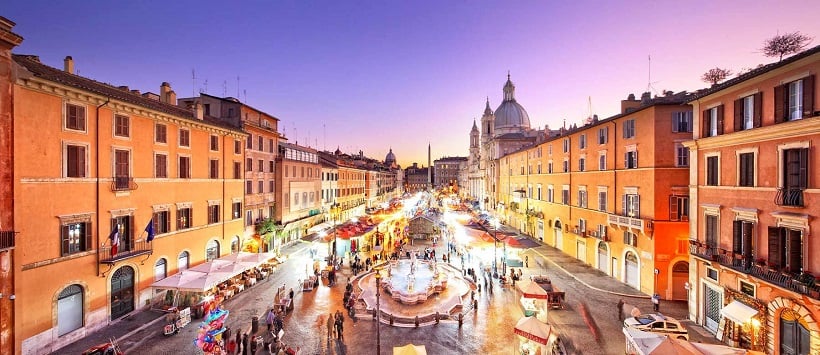 Vista panorâmica da Piazza Navona em Roma