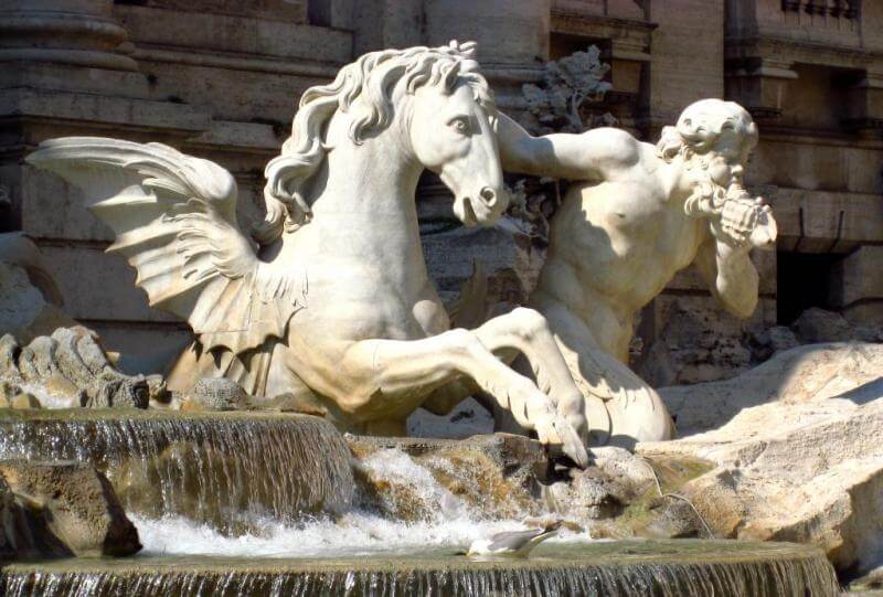 Estrutura da Fontana di Trevi em Roma