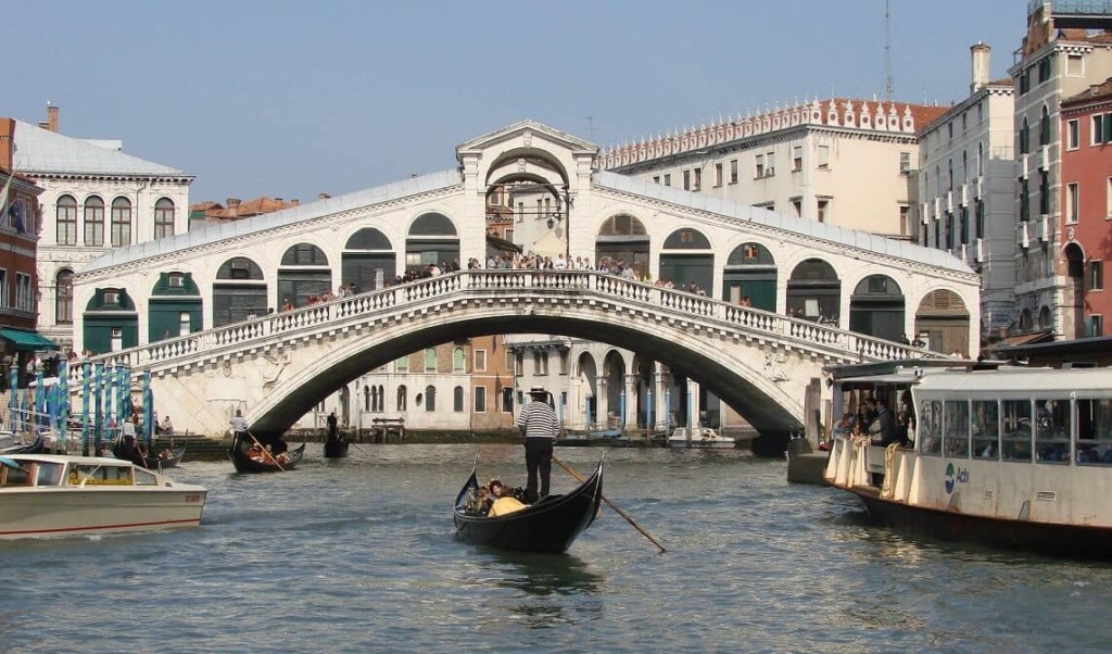 Ponte di Rialto de Veneza