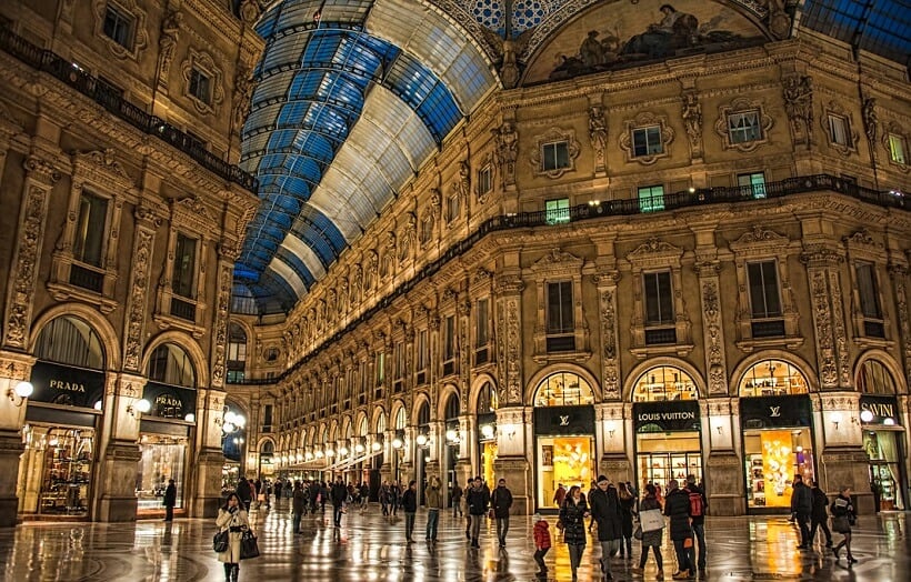 Passeio pela Galeria Vittorio Emanuele II em Milão