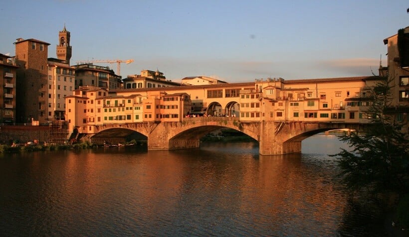 Ponte Vecchio em uma viagem romântica a Florença