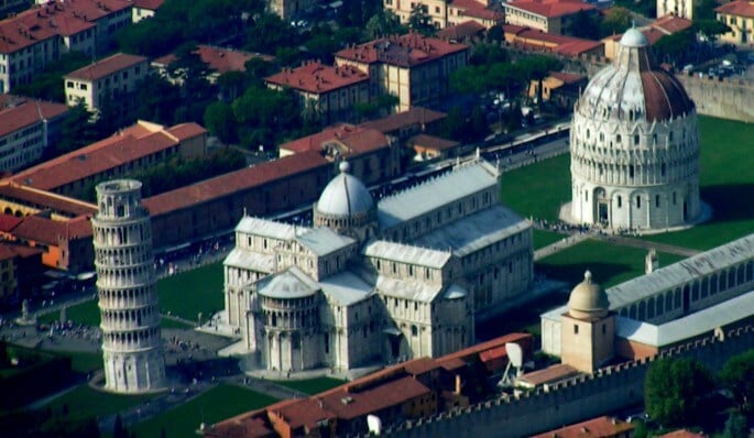  Piazza dei Miracoli em Pisa