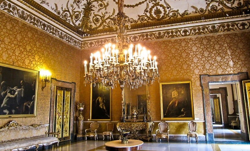  Palácio Real em Nápoles 