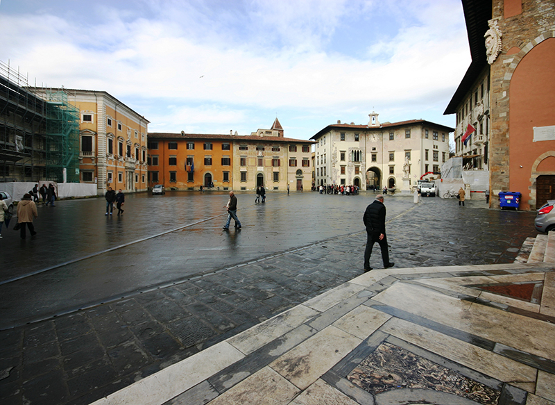 Centro da Piazza dei Cavalieri em Pisa 