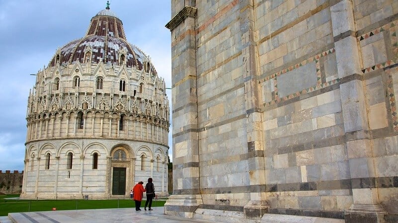  Ponto turístico Batistério de Pisa 