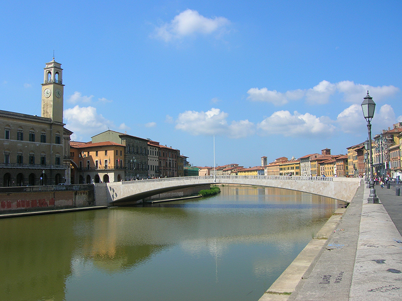 Ponte di Mezzo em Pisa