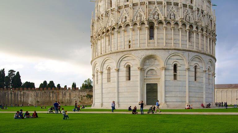 Ponto turístico Batistério de Pisa