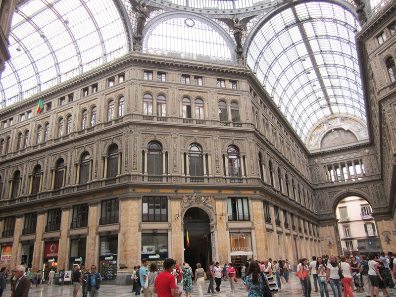 Galleria Umberto I em Nápoles