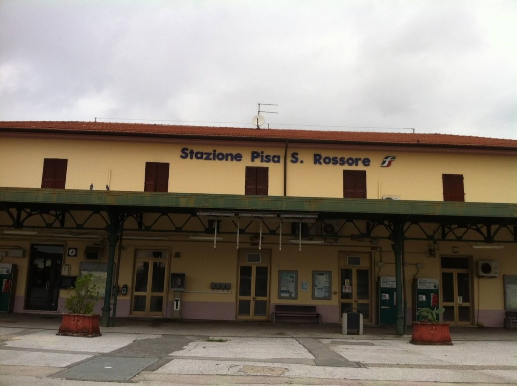 Região próxima à estação Pisa Centrale em Pisa 