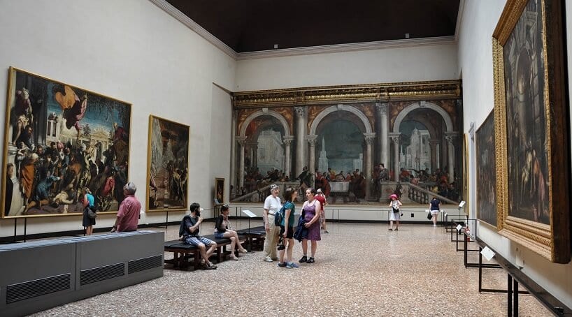Interior da Accademia em Veneza
