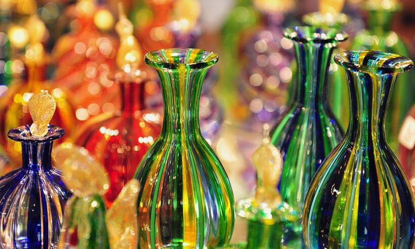 Objetos de vidro produzidos na Ilha de Murano em Venez