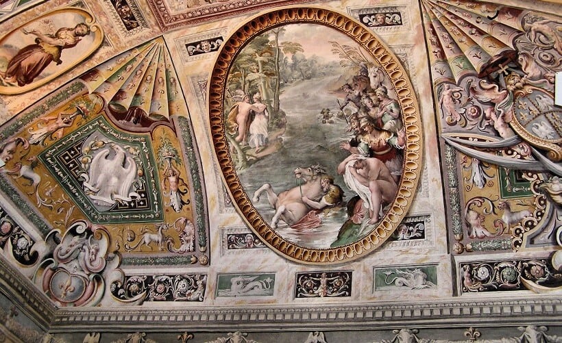 Pinturas no interior da Villa d'Este em Roma 