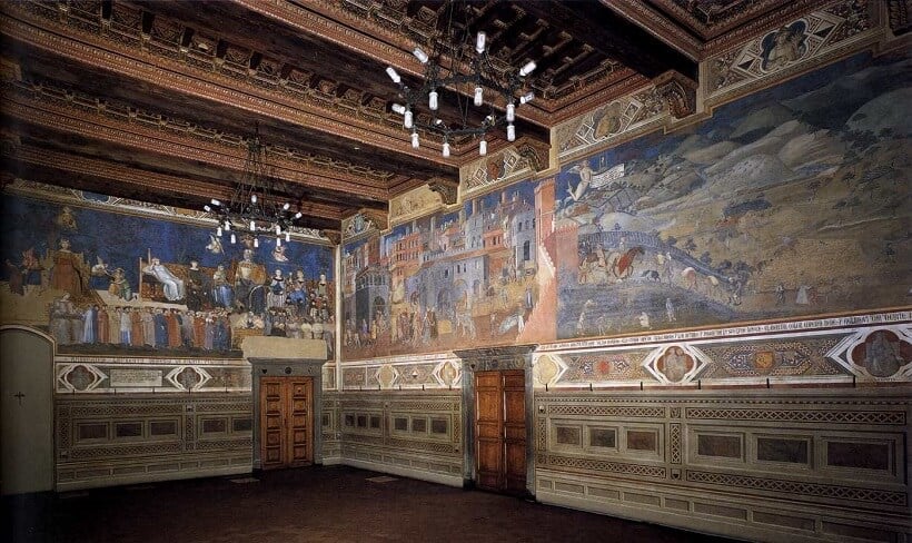 Interior do Civic Museum em Siena