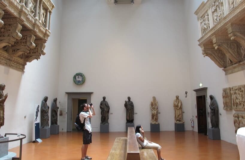Visitantes no Museu dell'Opera del Duomo em Siena