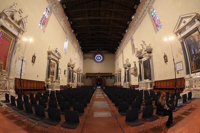 Interior da Chiesa San Francesco em Lucca