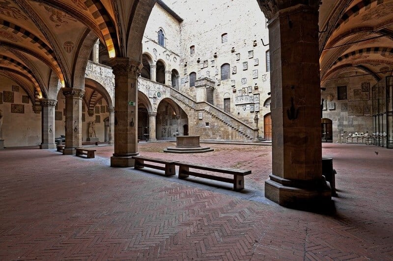 Pátio interno do Palazzo Bargello