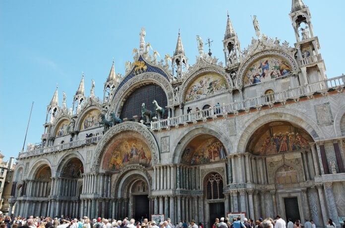 Ingressos para visitar a basílica dourada em Veneza
