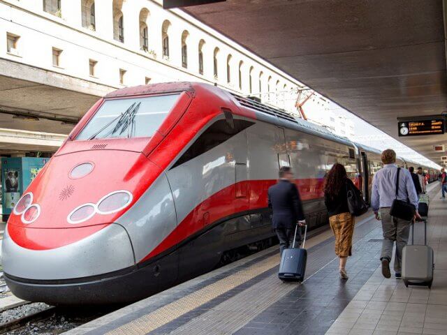 Viagem de trem de Veneza a Roma