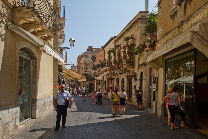 Corso Umberto em Taormina na Sicília