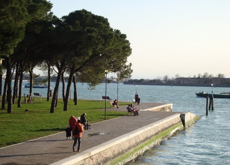 Parco delle Rimembrenze na ilha de Sant'Elena em Veneza