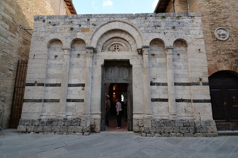 Oratório de São Francisco na Chiesa del Quercecchio em San Gimignano
