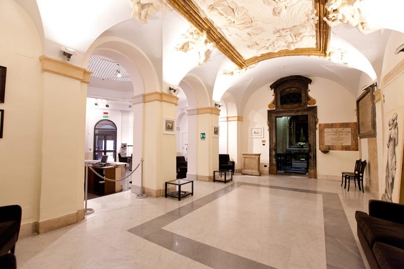Interior do Palácio de Santa Chiara em Roma