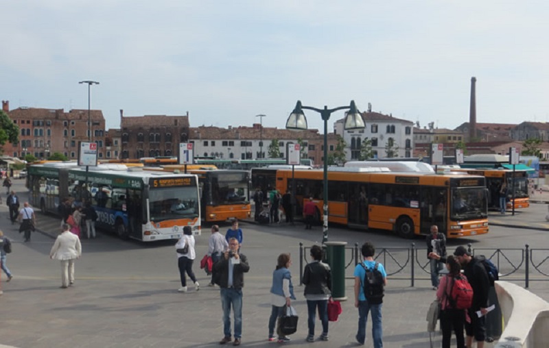 Ônibus em Veneza