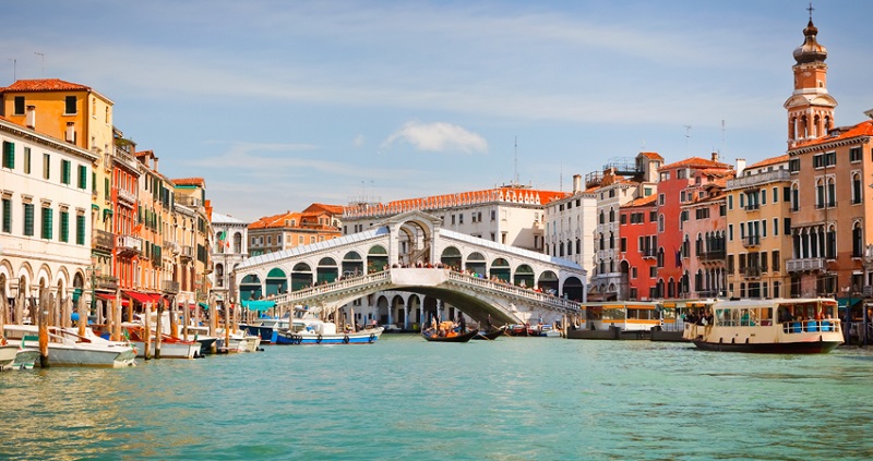 Ponte di Rialto em Veneza