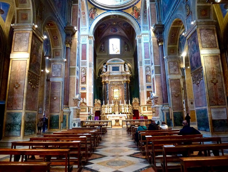 Interior da Igreja de Santo Agostinho em Roma