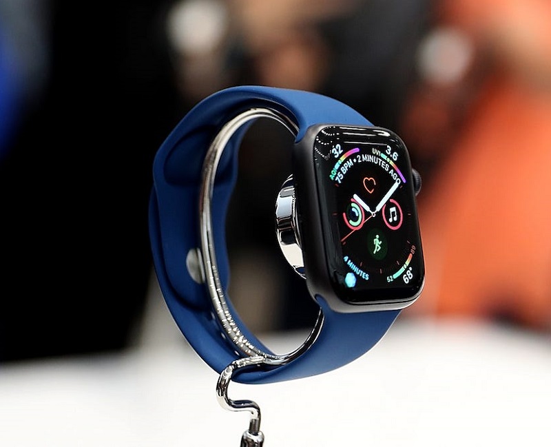 Apple Watch exposto em loja