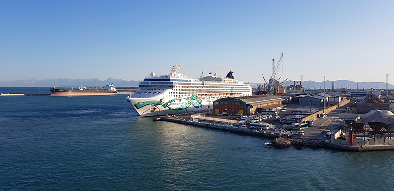 Porto de Livorno na Itália