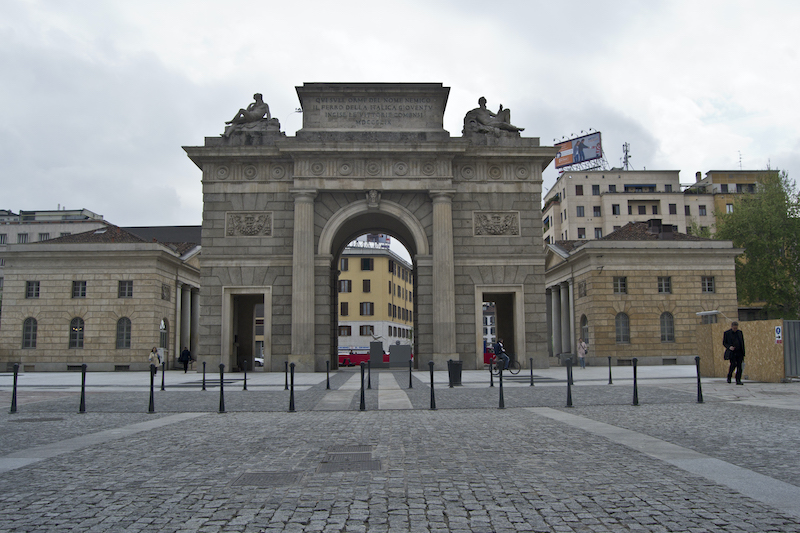 Porta Garibaldi em Milão