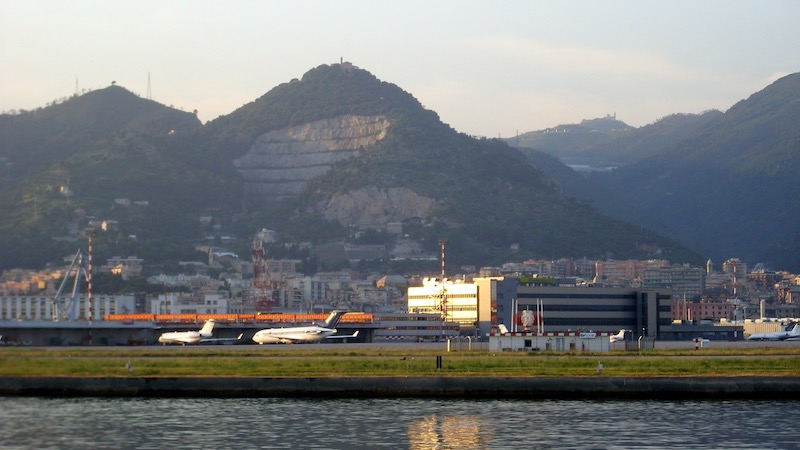 Vista do Aeroporto de Gênova