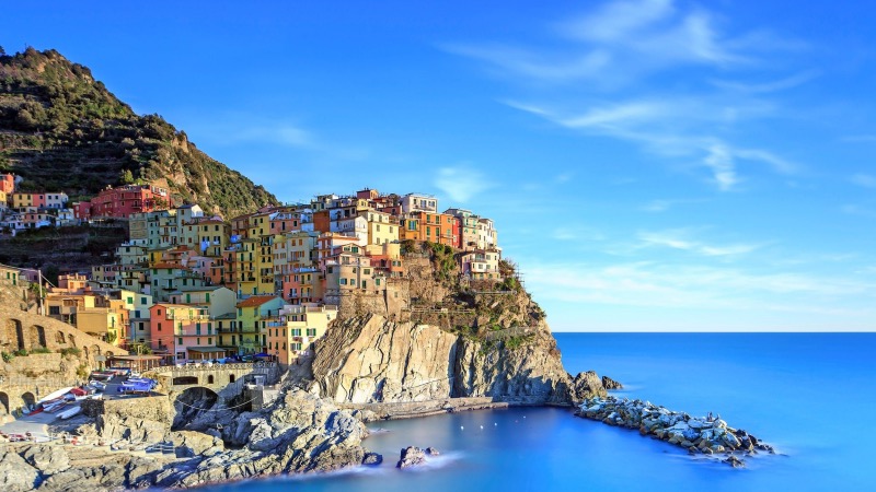 Casas em Cinque Terre no litoral da Itália