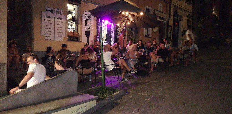 Vertical Lounge Bar em Riomaggiore