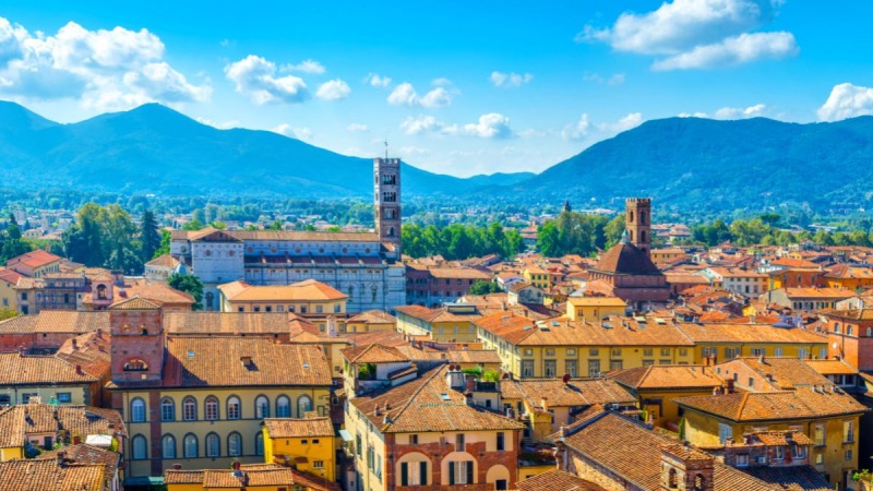 Vista da cidade de Lucca na Itália durante o dia
